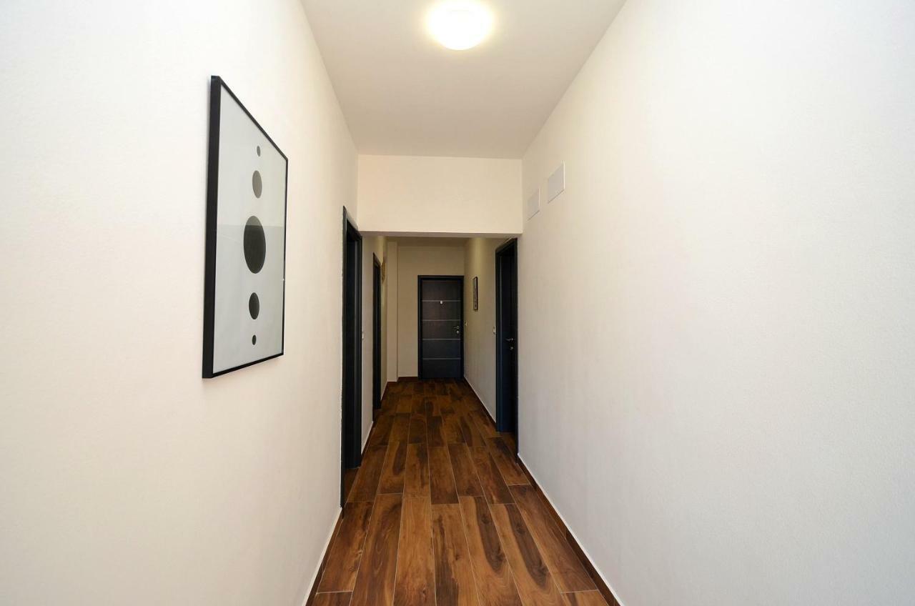 Stella Apartments Новиград Екстериор снимка