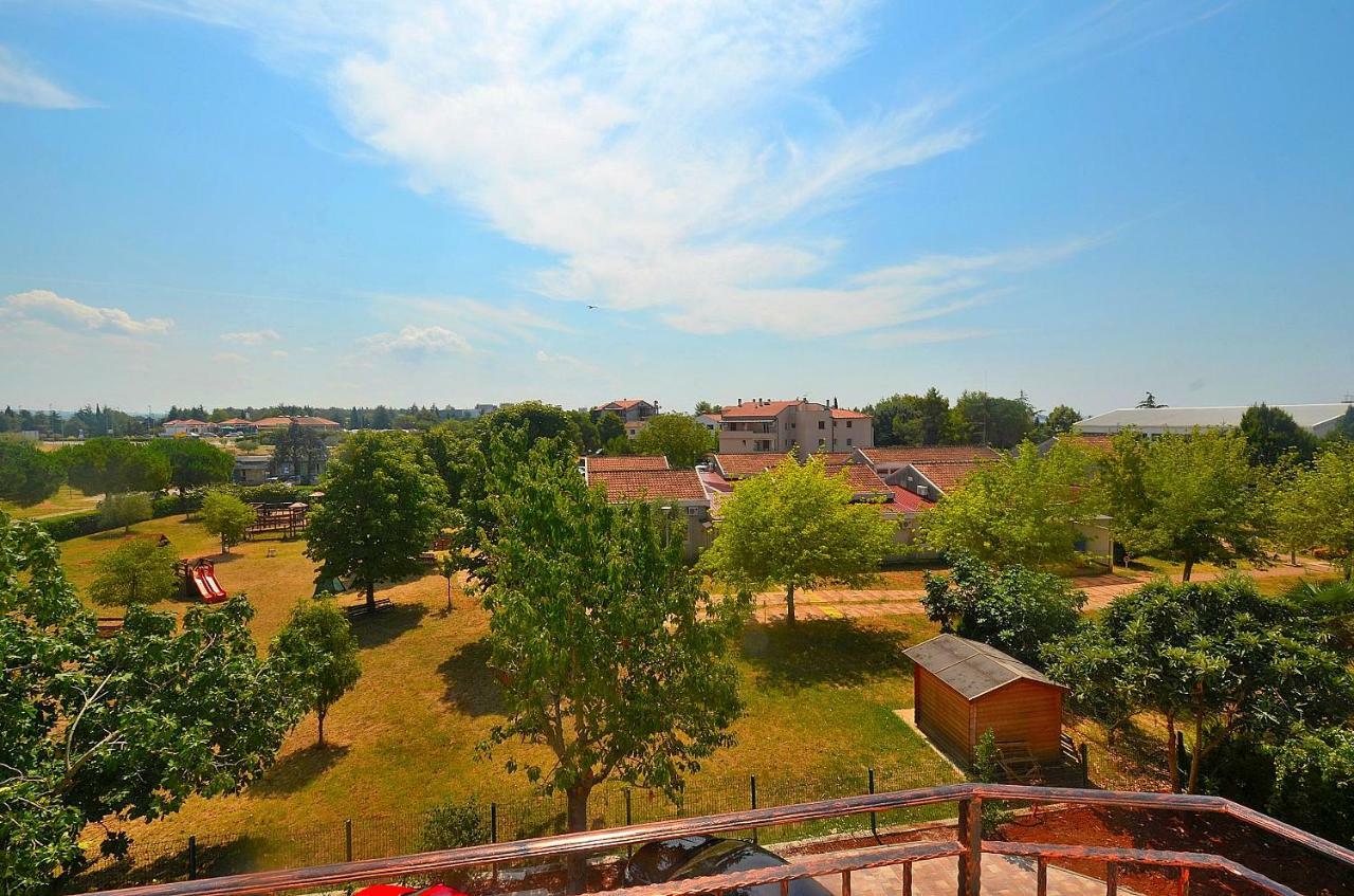 Stella Apartments Новиград Екстериор снимка