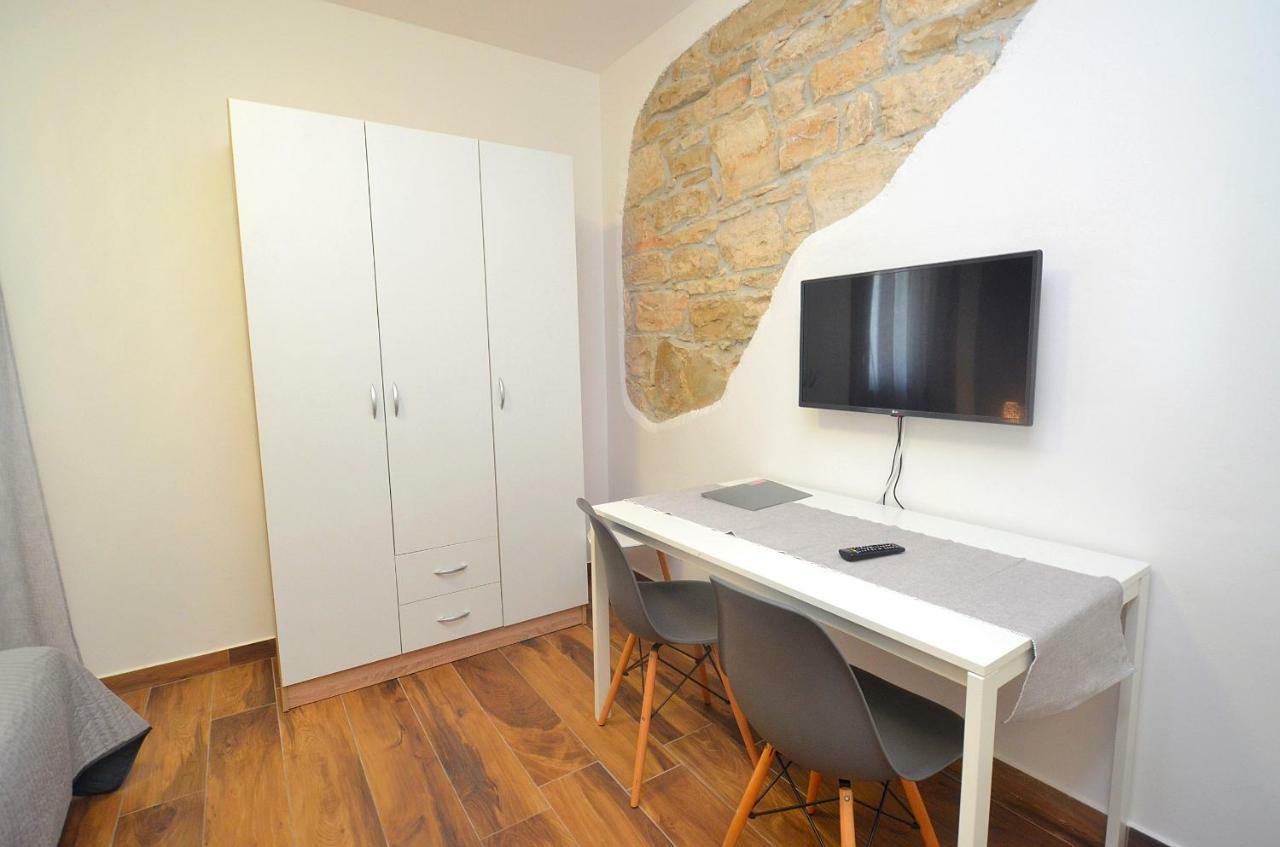 Stella Apartments Новиград Екстериор снимка