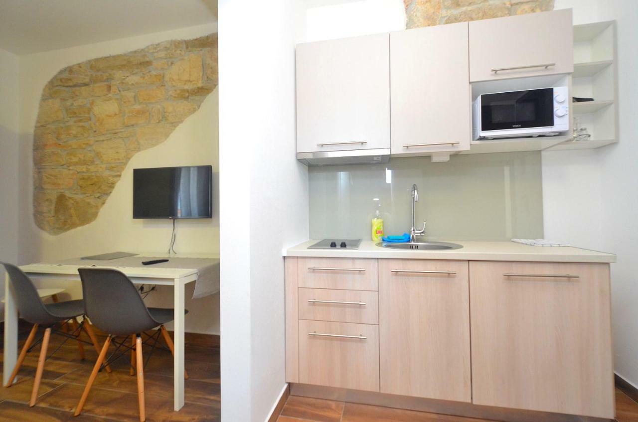 Stella Apartments Новиград Екстериор снимка