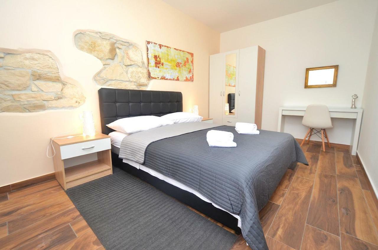 Stella Apartments Новиград Екстериор снимка