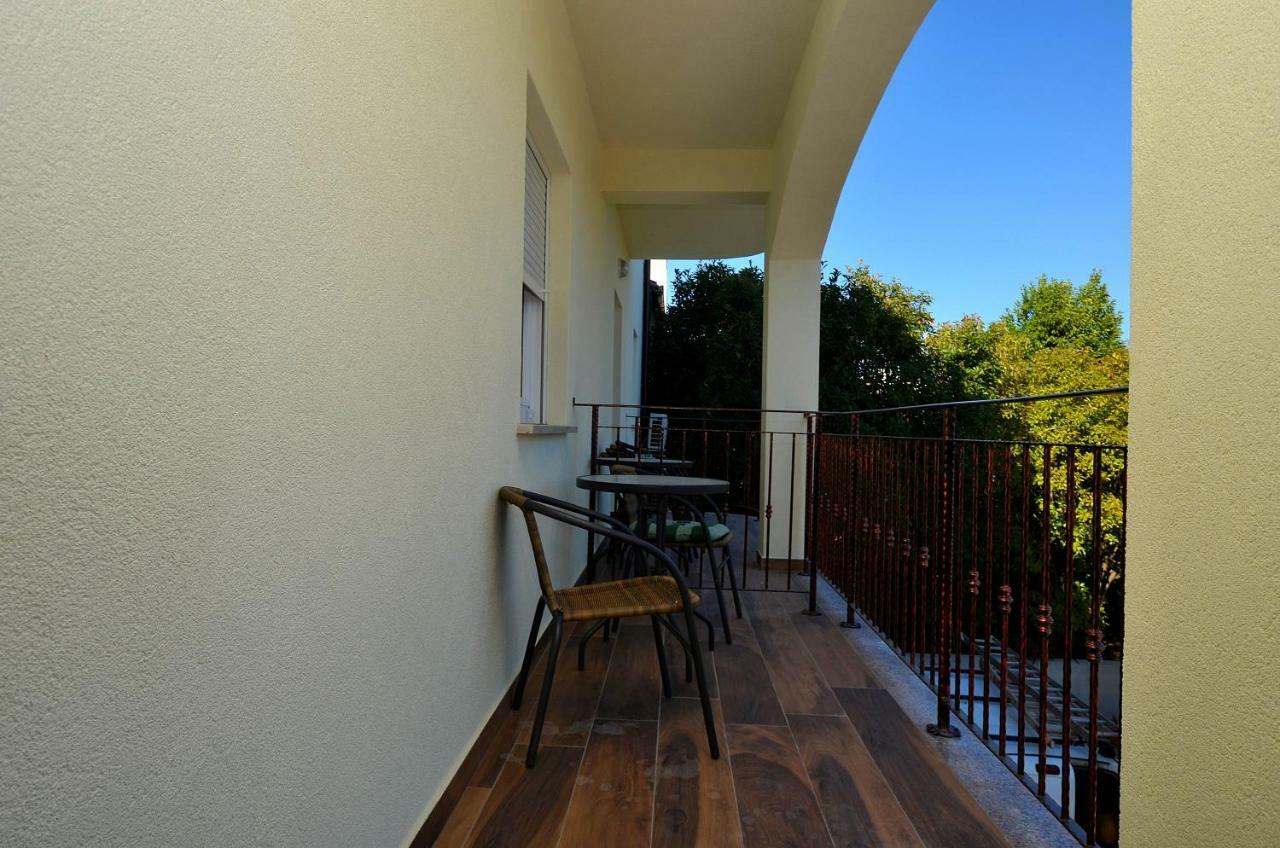 Stella Apartments Новиград Екстериор снимка