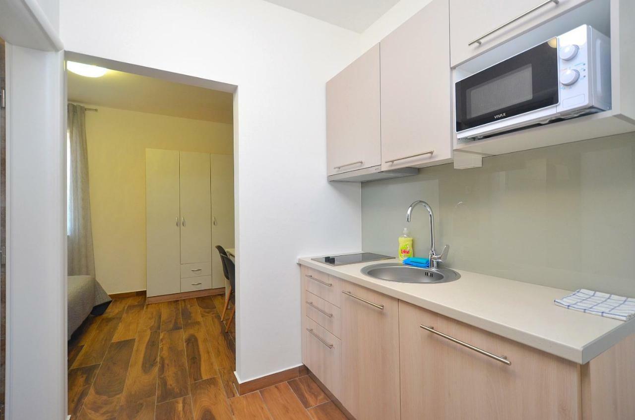 Stella Apartments Новиград Екстериор снимка