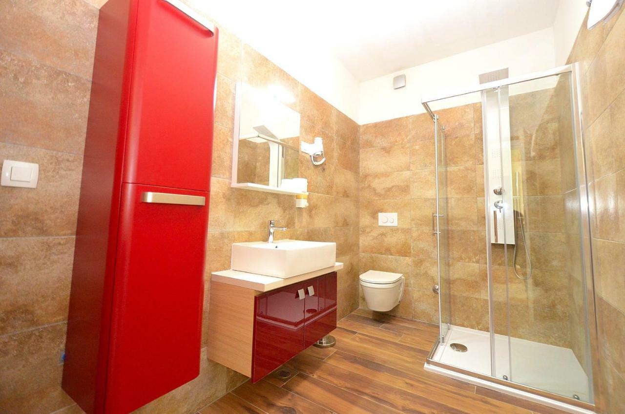 Stella Apartments Новиград Екстериор снимка