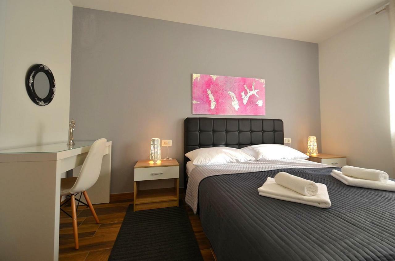 Stella Apartments Новиград Екстериор снимка